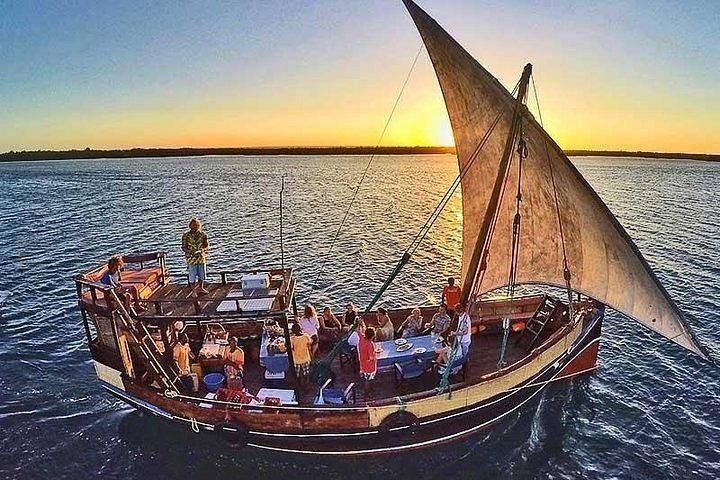 Dhow Cruises